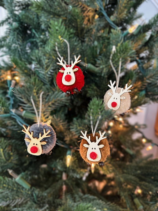 Reindeer Pom Crew (4 pc)