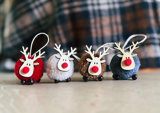 Reindeer Pom Crew (4 pc)