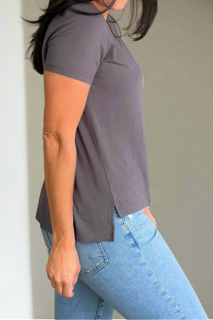 Closet Staple V-neck Short Sleeve